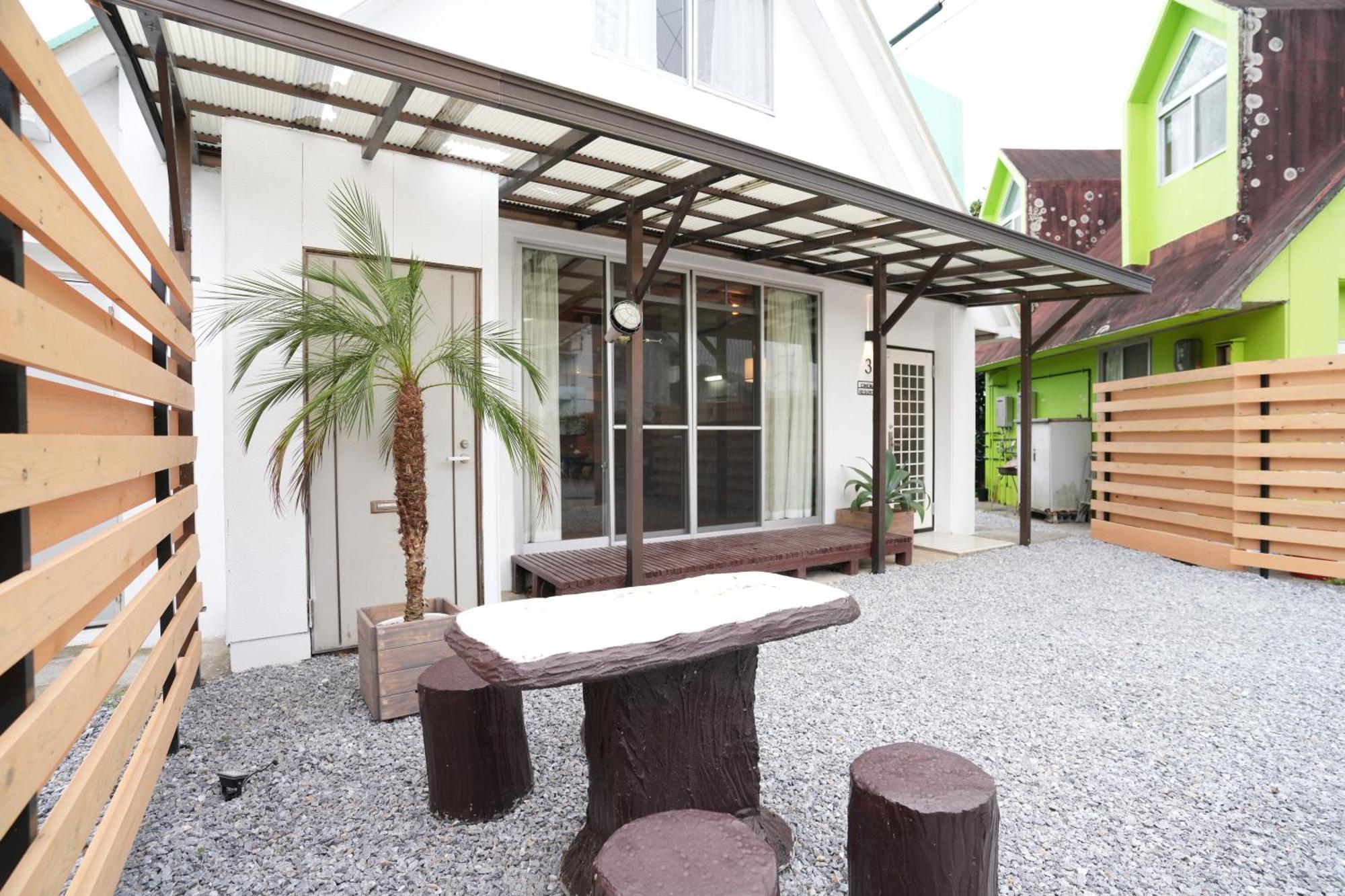 Cinema Resorts 3 Motobu Exterior photo