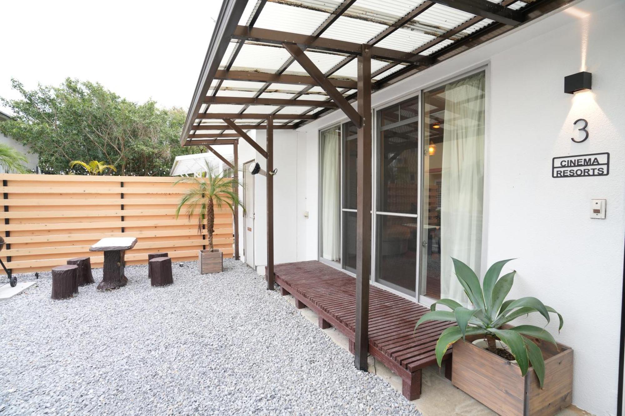 Cinema Resorts 3 Motobu Exterior photo