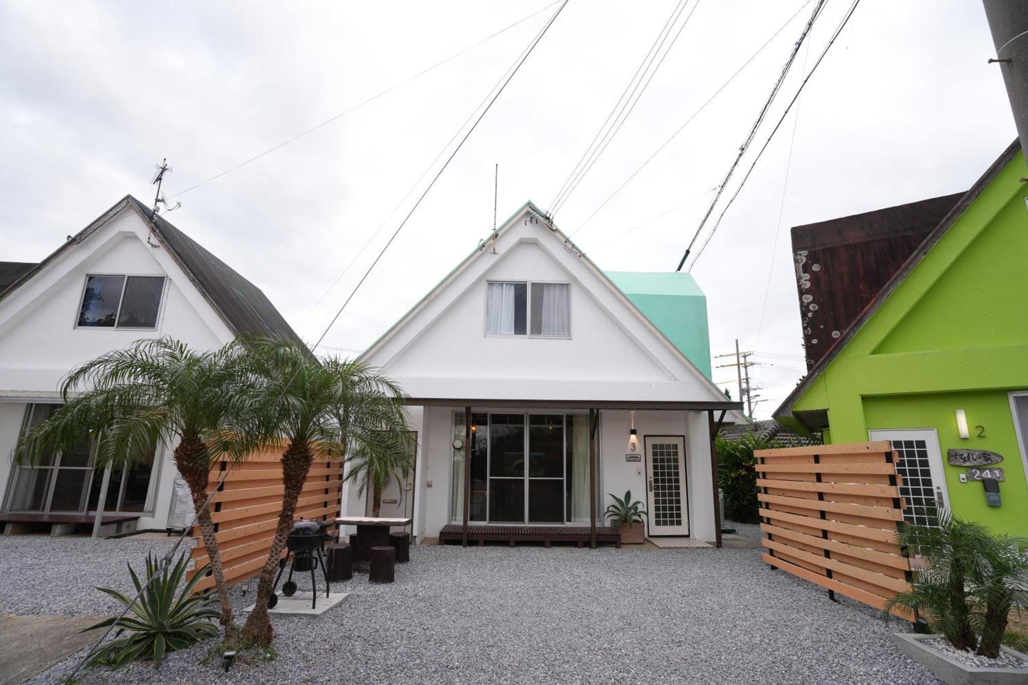 Cinema Resorts 3 Motobu Exterior photo